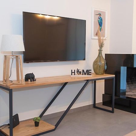 Olympia Luxury Apartment In Marousi アテネ エクステリア 写真