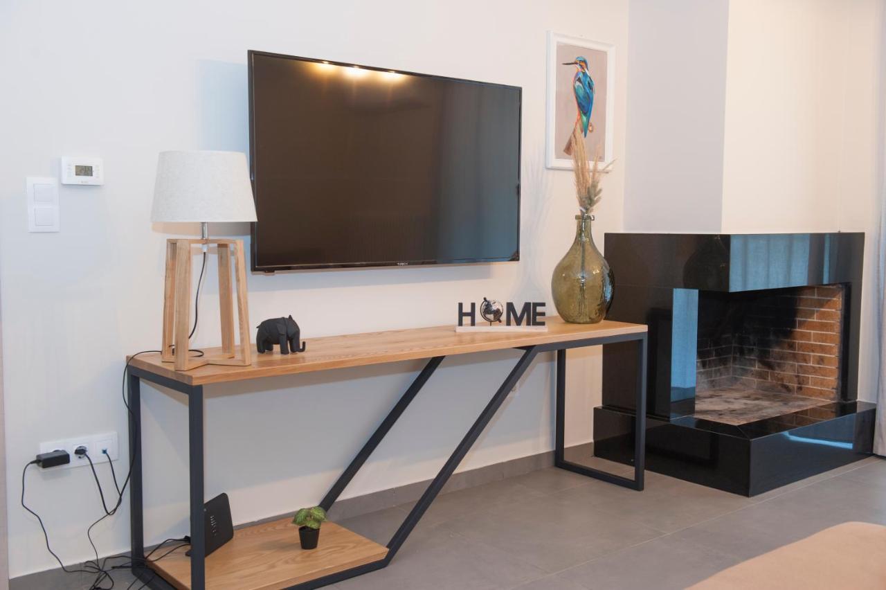 Olympia Luxury Apartment In Marousi アテネ エクステリア 写真