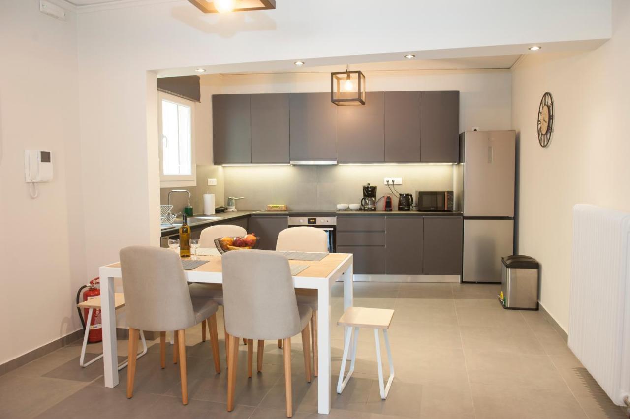 Olympia Luxury Apartment In Marousi アテネ エクステリア 写真